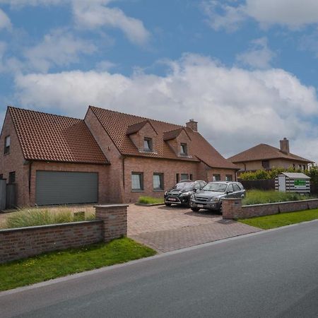 B&B The Beachhouse Oostduinkerke Bagian luar foto