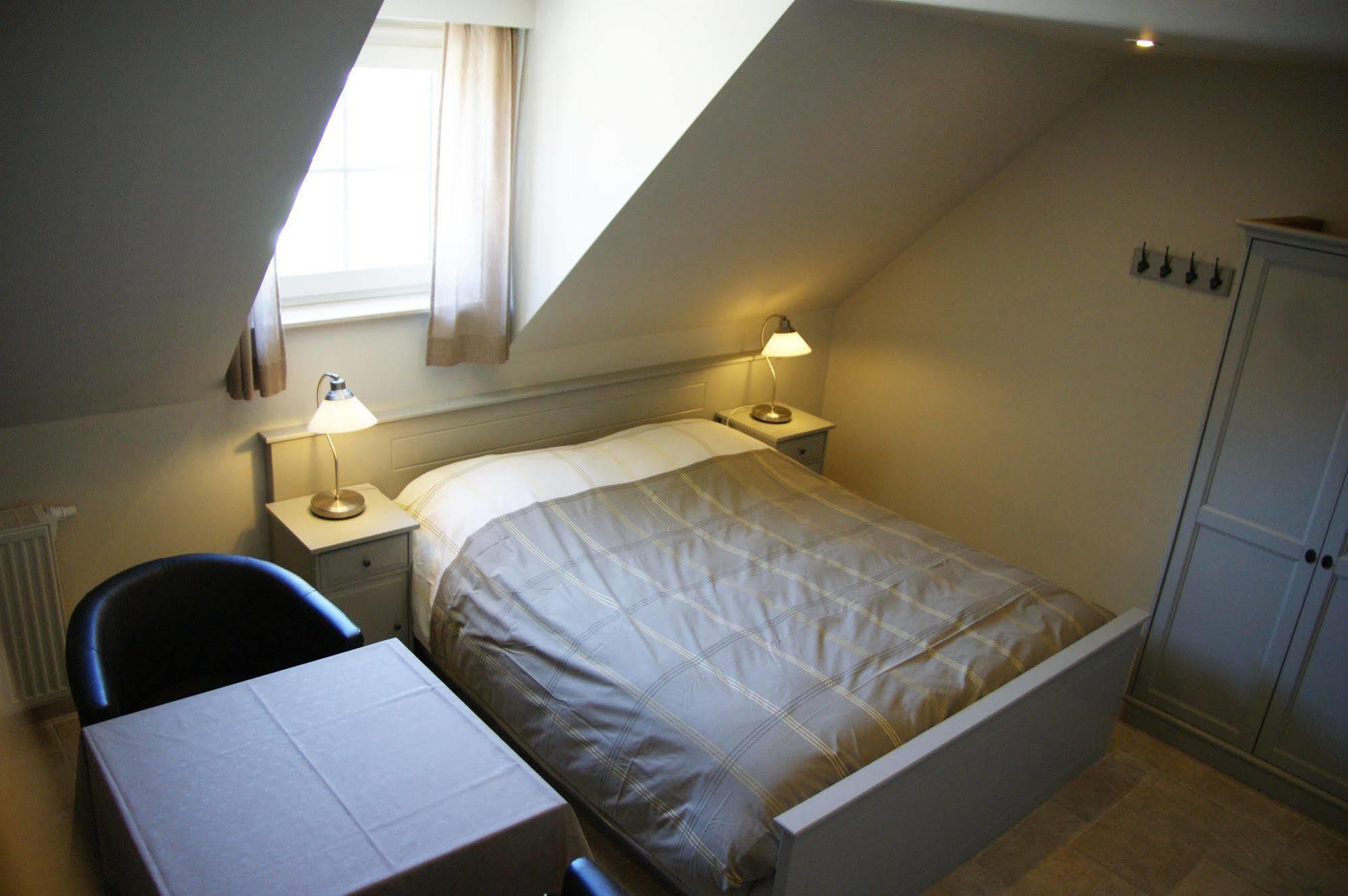B&B The Beachhouse Oostduinkerke Bagian luar foto